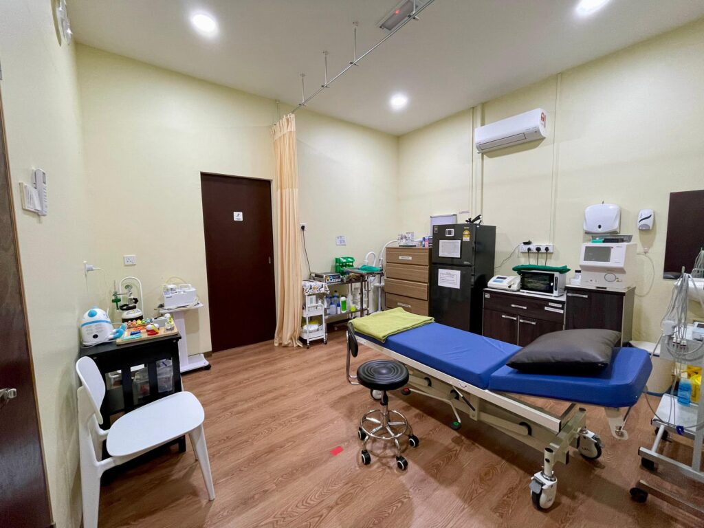 Interior Klinik Awla (5) Klinik Kesihatan wanita, Keluarga, kanak kanak di Johor | | Klinik Awla