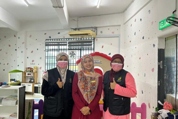 sakura-KLINIK AWLA COME TO SCHOOL LITTLE CALIPHS (32)