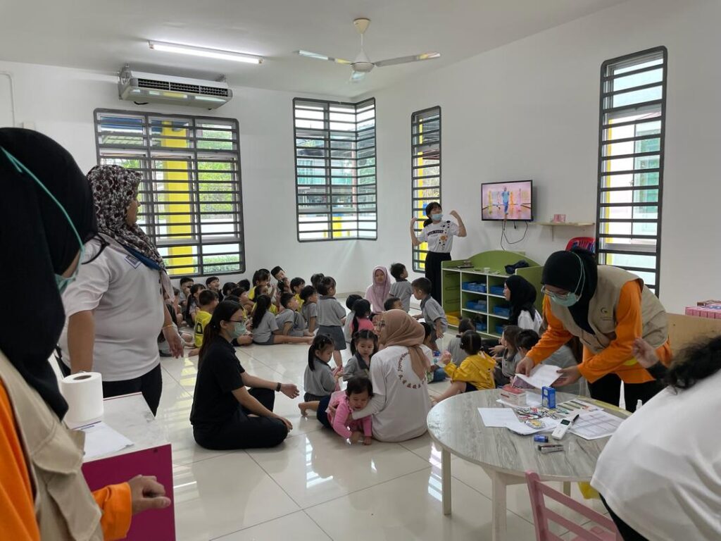 sakura-KLINIK AWLA COME TO SCHOOL TEN TOES (3)