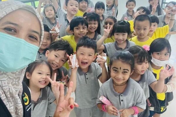 sakura-KLINIK AWLA COME TO SCHOOL TEN TOES (5)