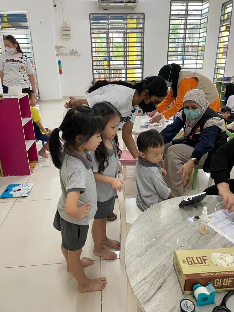 sakura-KLINIK AWLA COME TO SCHOOL TEN TOES (7)