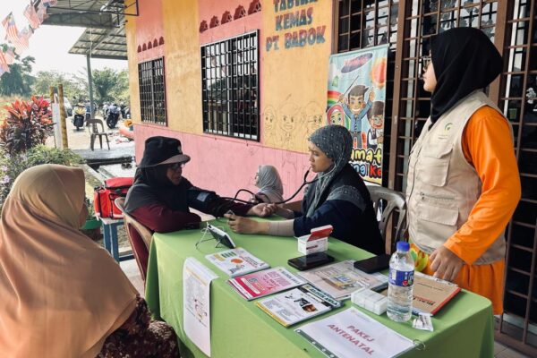 sakura-KLINIK AWLA MASUK KAMPUNG (PARIT BABOK) (1)