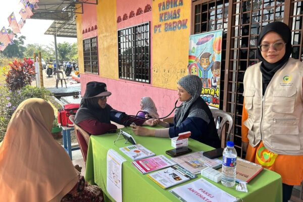 sakura-KLINIK AWLA MASUK KAMPUNG (PARIT BABOK) (2)